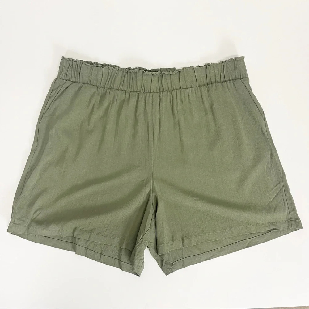 NEW Adrianna Papell Shorts Womens Size XL Olive Green Pull On NWOT